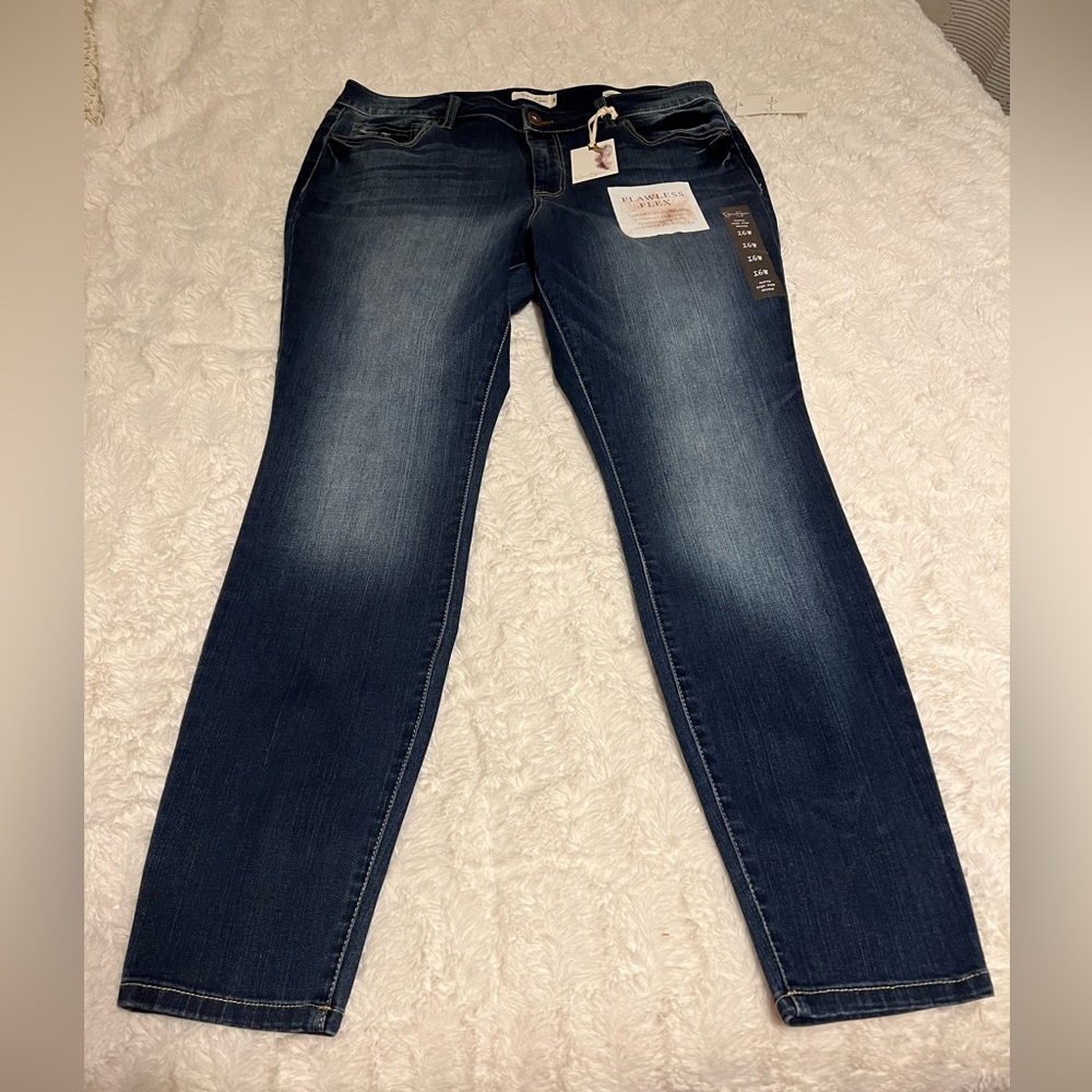 NWT Jessica Simpson High Rise Skinny Jeans